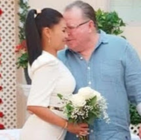 Meet your Posher, Claire - Picture 1 of 1